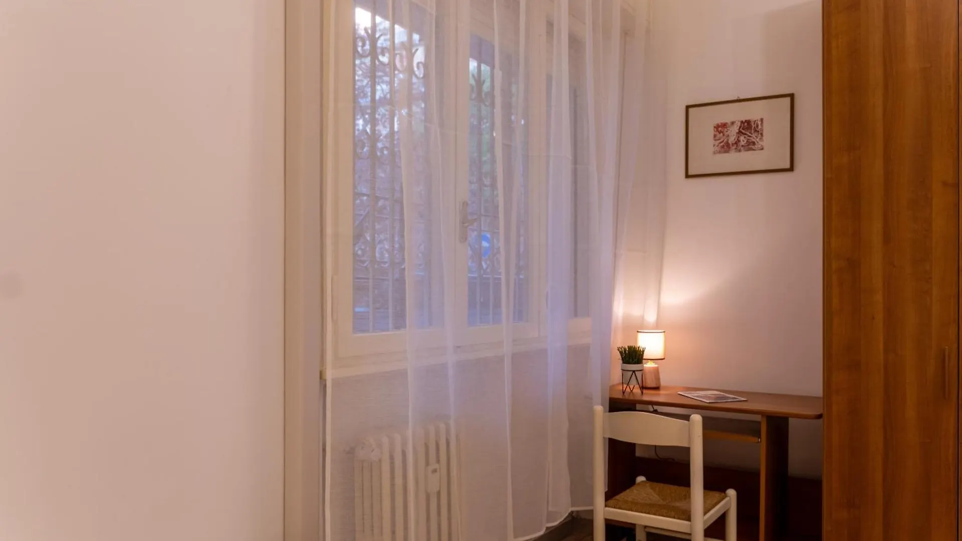 Home Stay Roma Bed & Breakfast